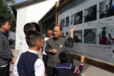 “中国梦 圆小梦 筑大梦”-华夏保险保山中支永子文化园公益行